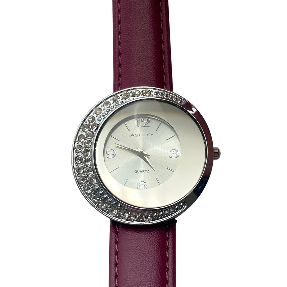 Ashley Princess Women's Crescent Moon Watch 40mm - New Battery - Adjustable WR